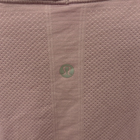 Lululemon Swiftly Tech Short-Sleeve Shirt 2.0 in Lavender Frost - Picture 4 of 5